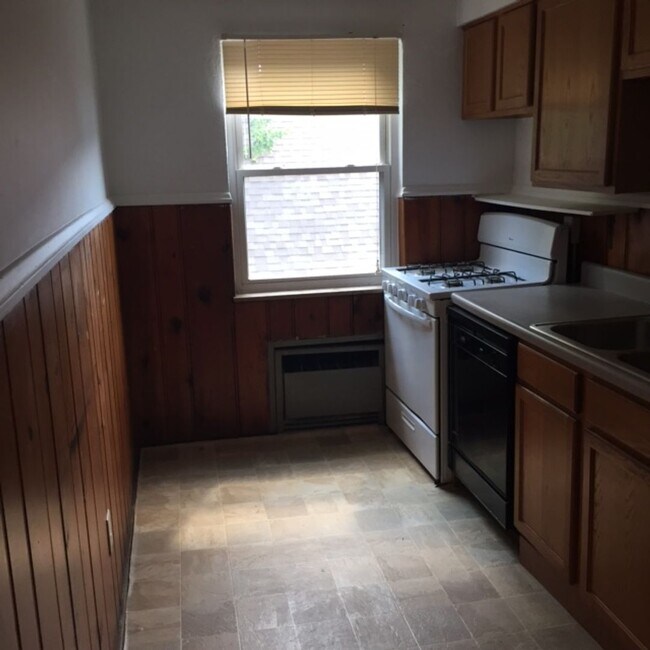 Photo - 596 Lowell Ave Unidad 596-02