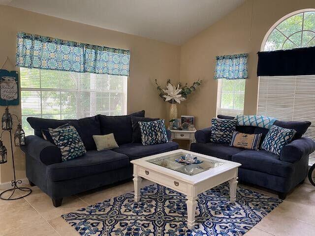 Photo - 1125 Crystal Way Unit P