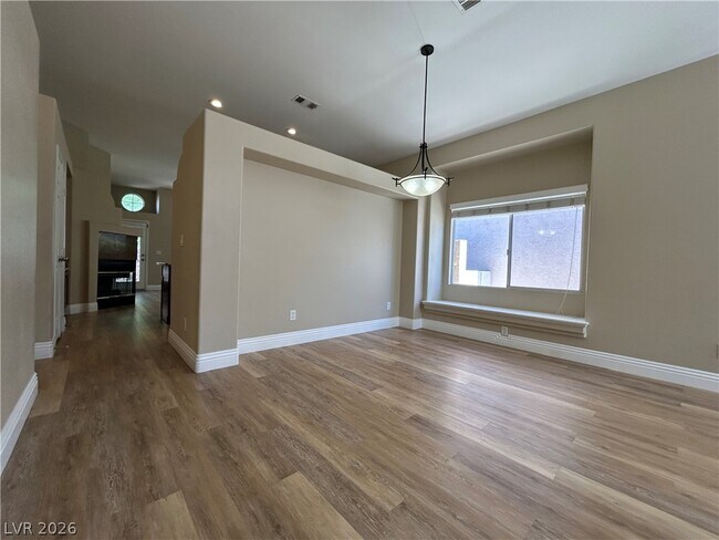 10404 Horseback Ridge Ave