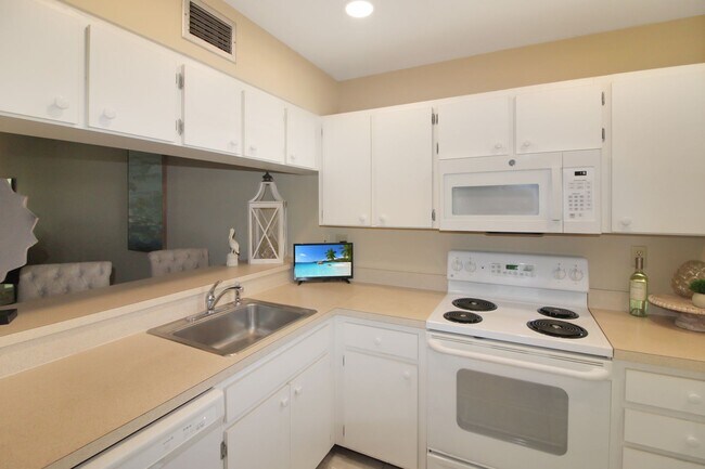 Photo - Venice Seasonal Condo in Plantation Golf and Country Club