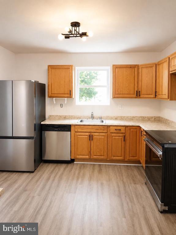 Photo - 4881 Towne Park Rd