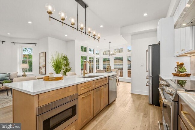 Photo - 1614 Kilbourne Pl NW Unidad 2