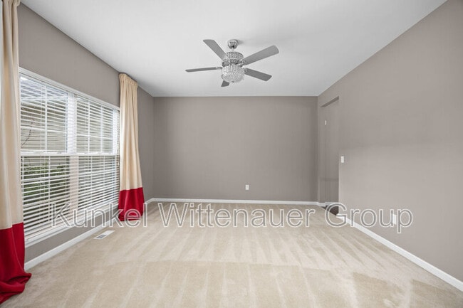 Photo - 105 Forest Oaks Dr