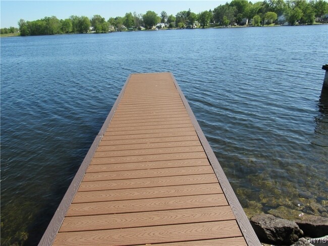 Photo - 28 E River Rd