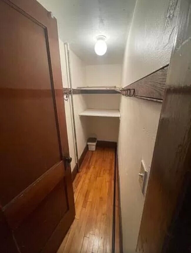 Building Photo - 10 Pinkham Rd Unit 2