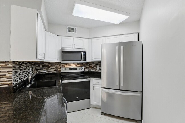 Photo - 3966 Atrium Dr