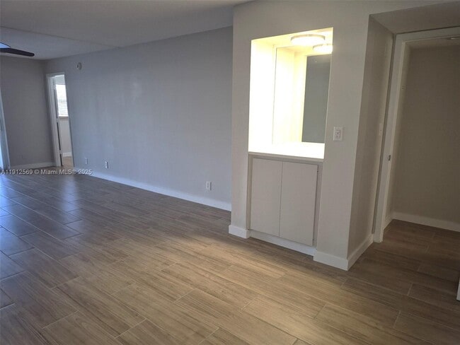 Photo - 1617 SE 15th St Unidad 106