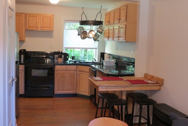 Photo - 375 Weaverville Rd Unidad 3