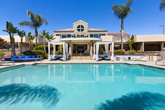 Photo - Axiom La Jolla