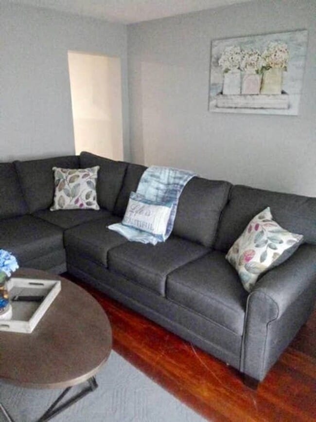Photo - 117-119 Innis Unit 117