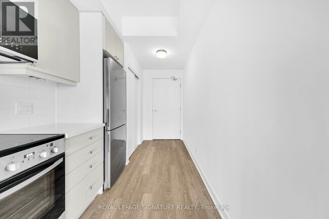 Photo - 51 Clarington Blvd Unit 325