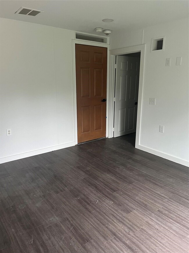 Photo - 8458 Sweetleaf Ln