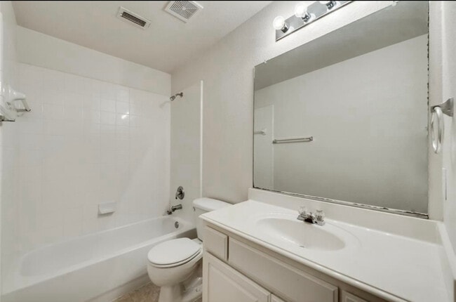 Photo - 818 Green Pond Dr