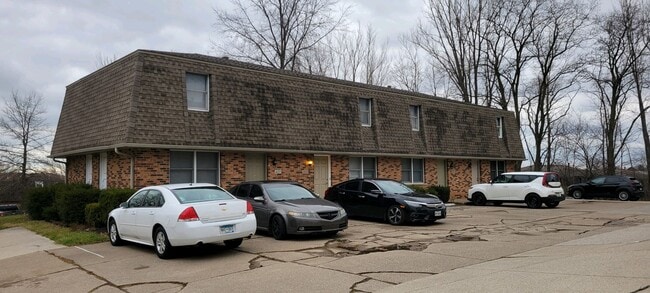 Building Photo - 3823-29-4029 Lancaster Rd Unit 4023 Lancaster Road Erie PA 16506