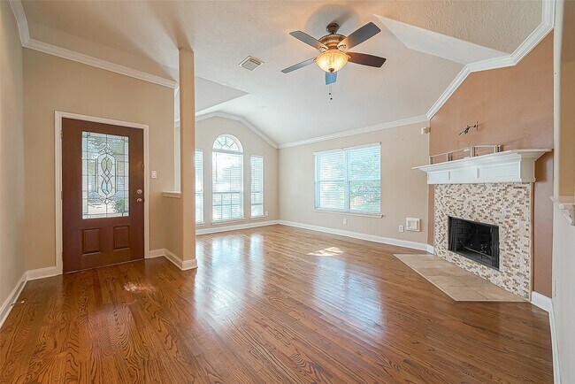 Photo - 11015 WARATH Oak Ct