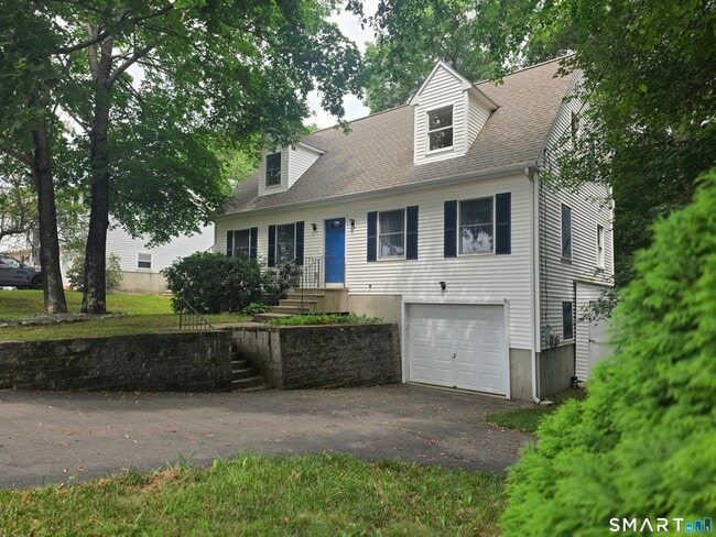 Photo - 15 Elizabeth Dr