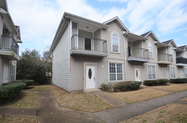 Photo - 11045 Landswalk Dr Unit 115