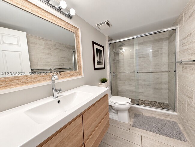 Photo - 3000 Coral Wy Unit 1408