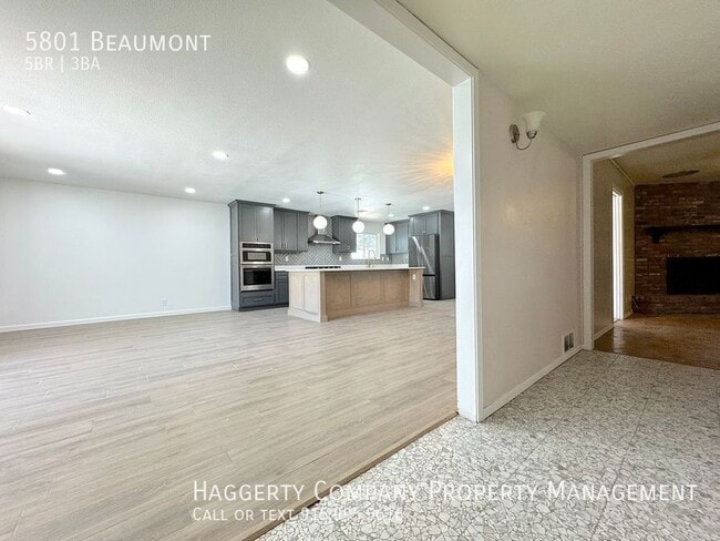 Photo - 5801 Beaumont-
