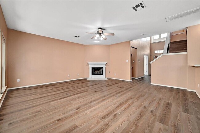 Photo - 2049 Rachel Ln