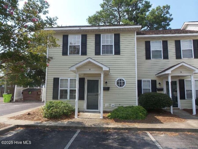 Building Photo - 3101 Bridges St Unit A Rental