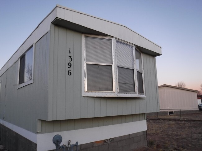 Building Photo - 1396 Prairiegrass Rd