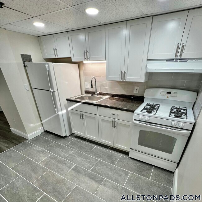 Photo - 1160 Commonwealth Ave Unidad 0D