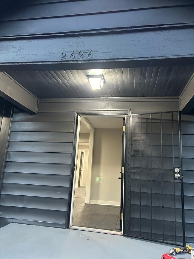 Photo - 2626 Whitman Ave