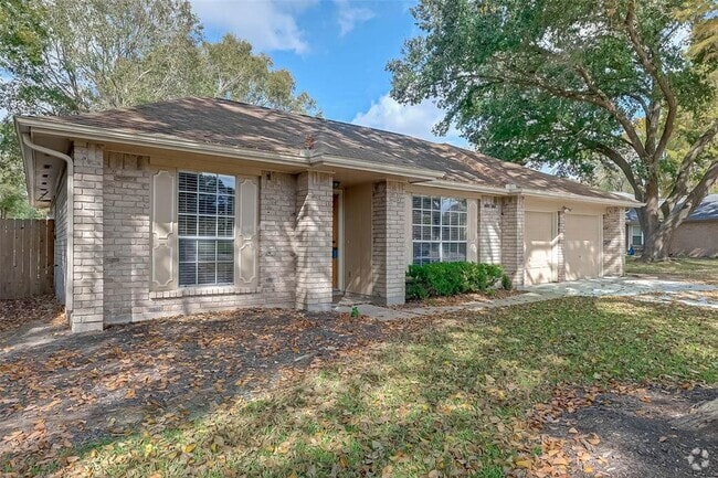 Building Photo - 2928 Laurelridge Dr Rental