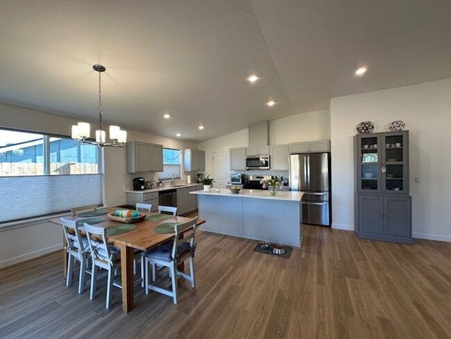 Photo - MOVE IN SPECIAL - Beautiful Newer 3 Bedroom / 2 Bath Home in NE Madras