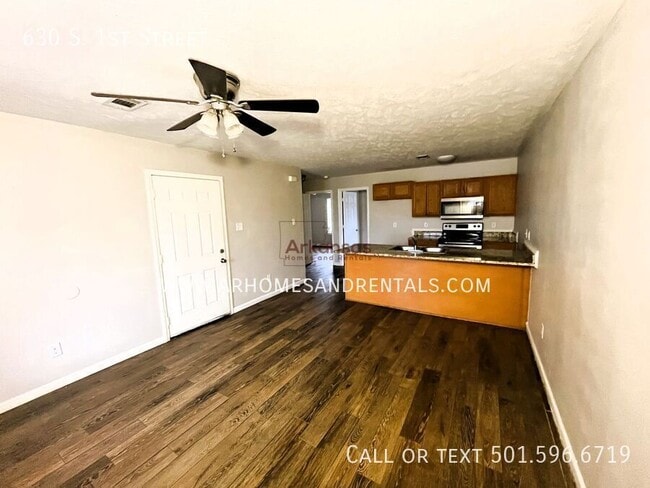 Photo - 630 S 1st St