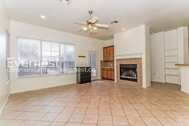 Photo - 709 W 35th St