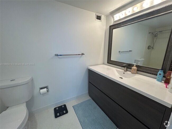 Building Photo - 1001 91st St Unit 603 Rental
