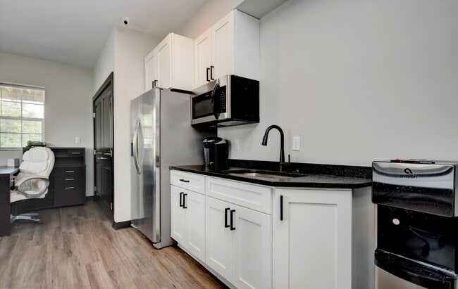 Photo - 1384 E Main St Unit 1384