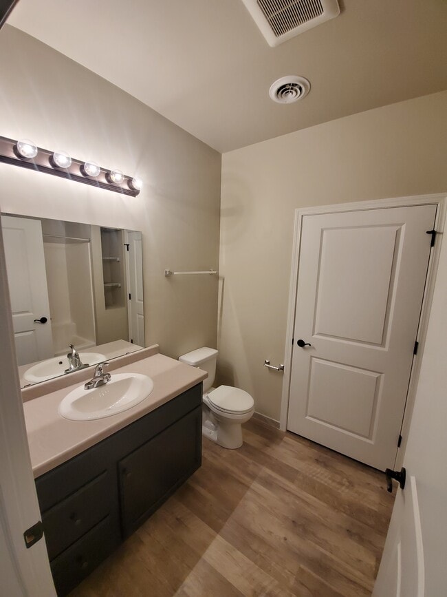 Mulliner Crossing Apartments Hobart, WI