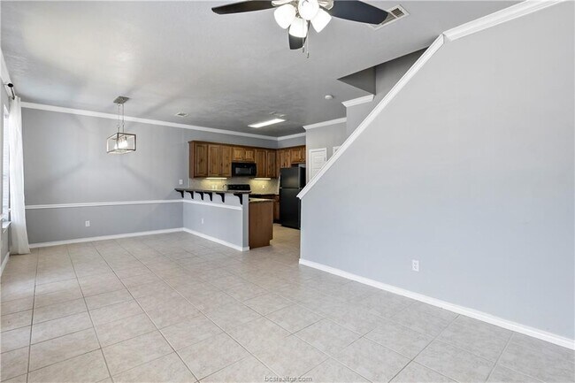 Photo - 405 Forest Dr Loop