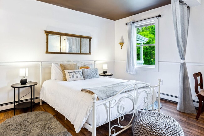 Photo - 7137 US-4 Unit ID1333635P