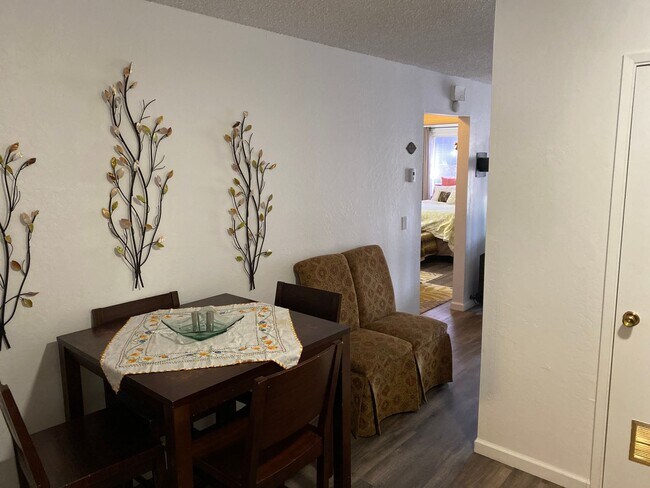 Photo - Seasonal Furnished rental