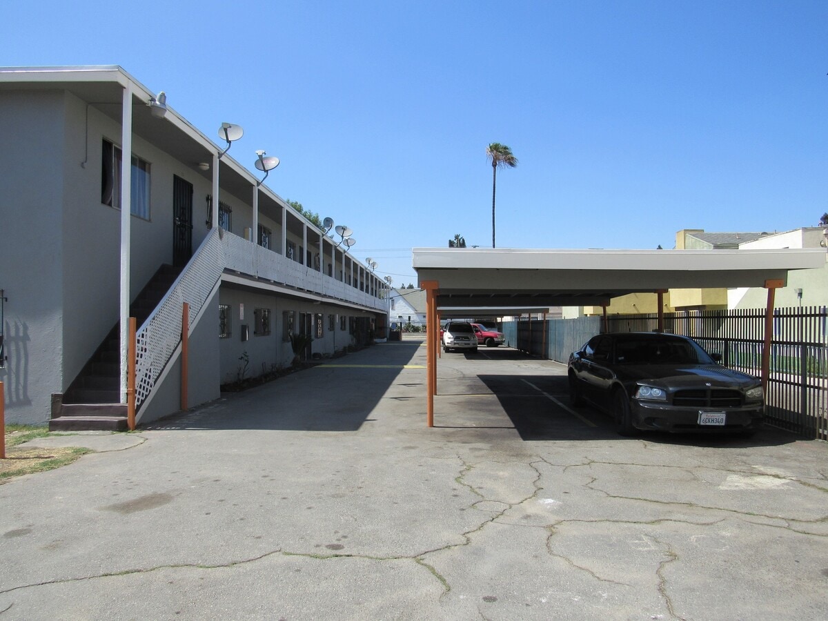 Photo - El Segundo Apts