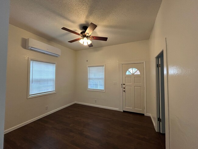 Photo - 1544 Montgomery St