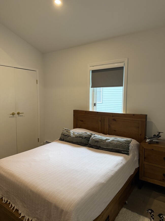 Photo - 490 Undercliff Ave