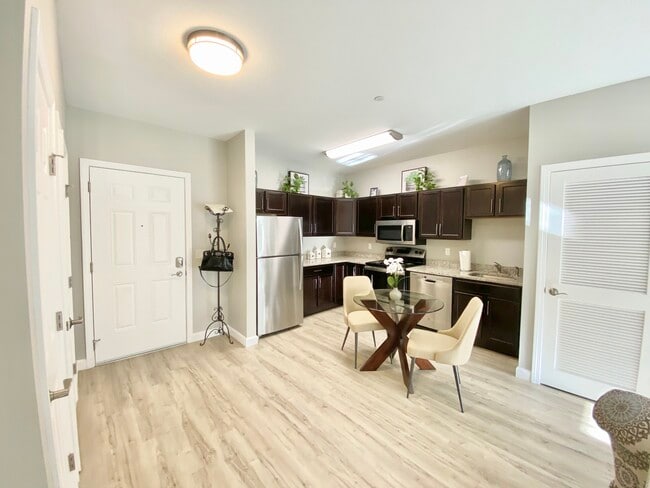 Lofts at 335