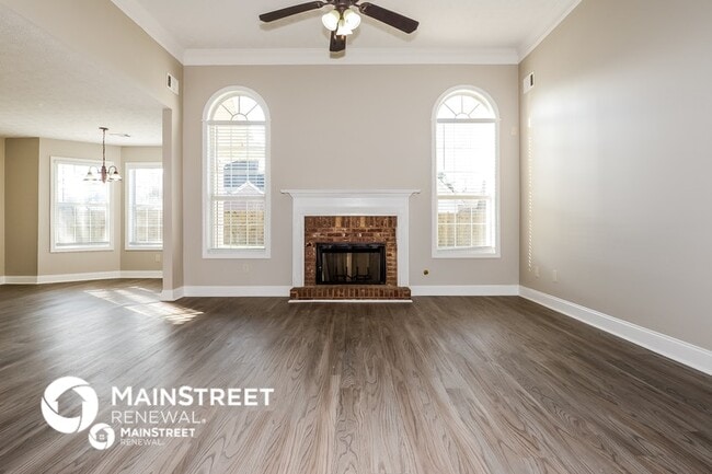 Photo - 129 Moss Pointe Dr