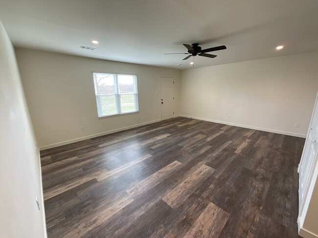 Photo - 2912 Montvale Rd