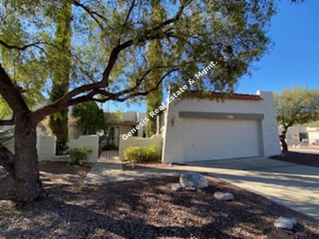 "Charming 2-Bedroom / Den Home with 2 Full... - "Charming 2-Bedroom / Den Home with 2 Full...