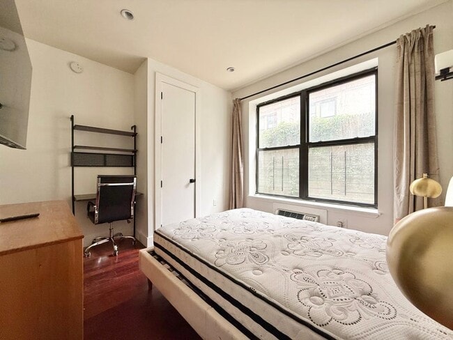 Photo - Nice room in a good neighborhood Unit 1B
