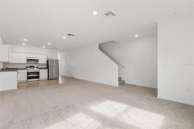 Photo - 358 Cadberry Pl