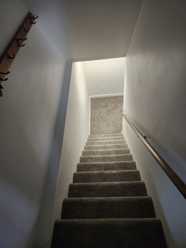 Photo - 3085 Summer Pl Unit Apt B