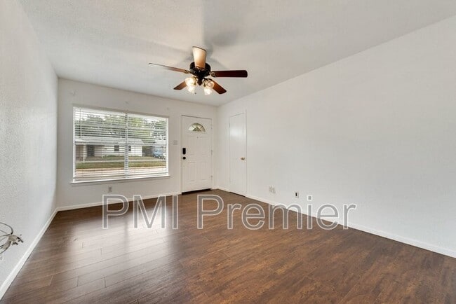 Photo - 1644 Americana Blvd