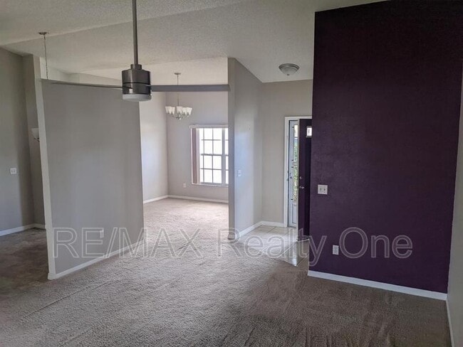 Photo - 271 N Lombardy Point